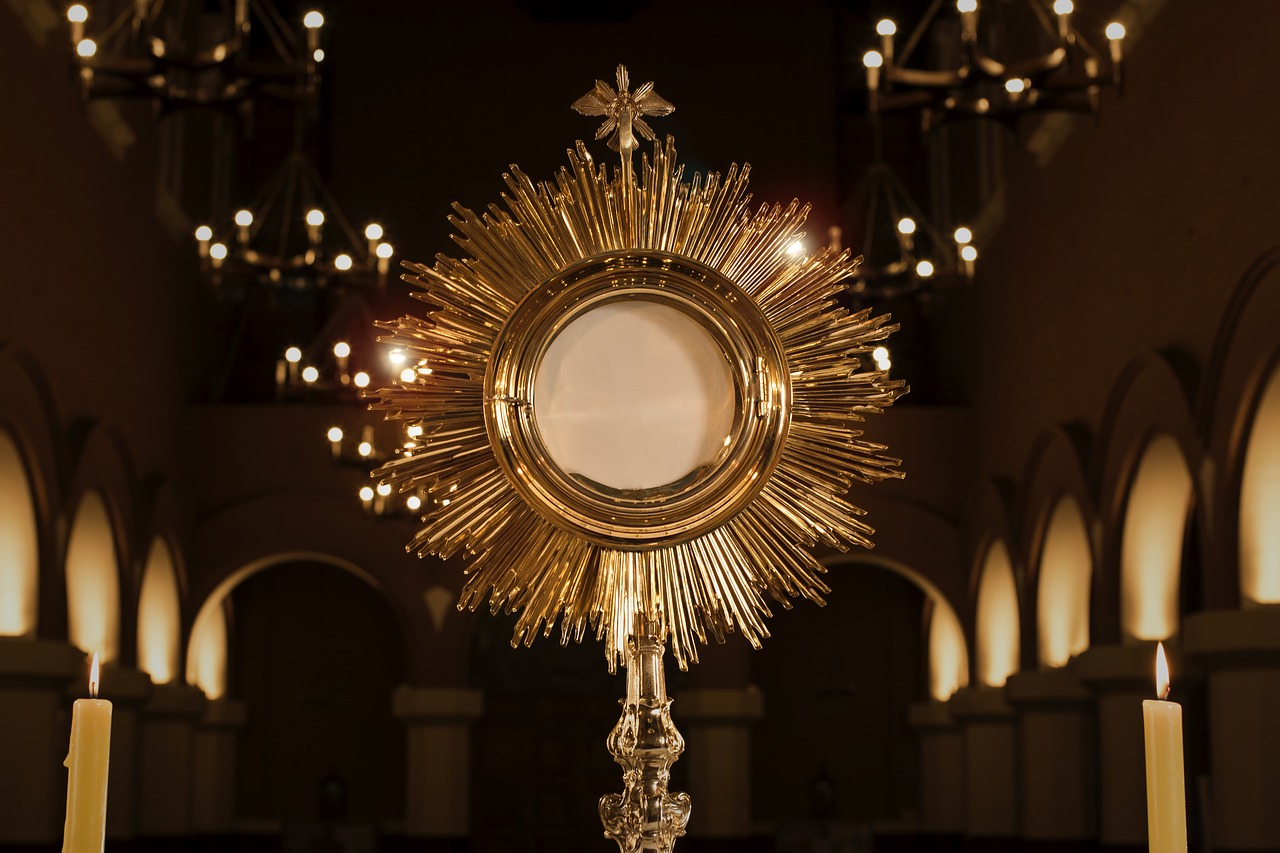 Eucharistic Adoration – Holy Name Catholic Church
